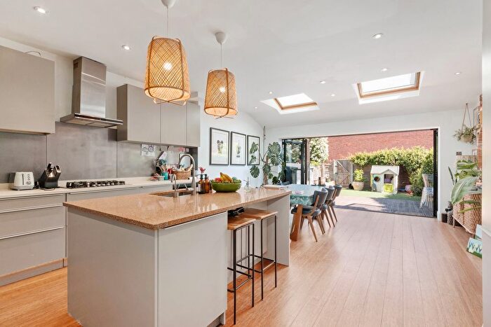 5 Bedroom Terraced House For Sale In Hamilton Road, Bedford Park Borders, Chiswick, W4