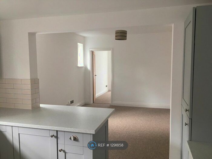 2 Bedroom Flat To Rent In Cowper Road, Cambridge CB1