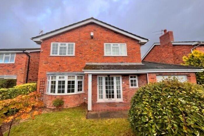 4 Bedroom Detached House To Rent In Rushton Drive, Crewe, CW2