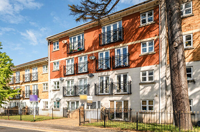 2 Bedroom Flat For Sale In Handel Road, Southampton, Hampshire, SO15
