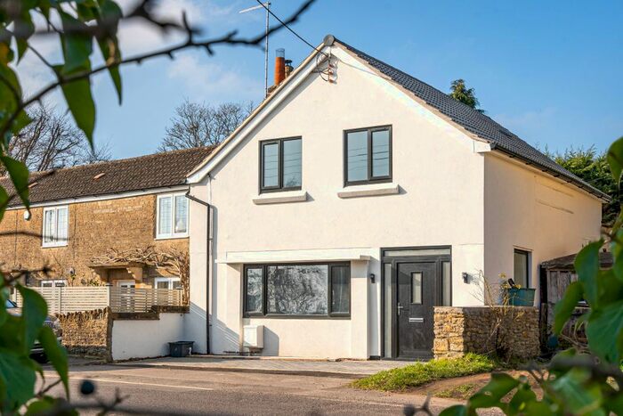 4 Bedroom End Of Terrace House For Sale In Upper Common, Kington Langley, Chippenham, SN15