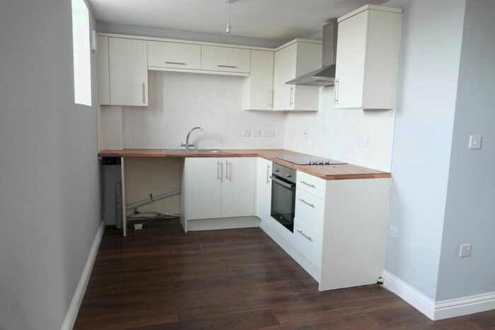 2 Bedroom Flat To Rent In High Street, Middlesbrough, TS6