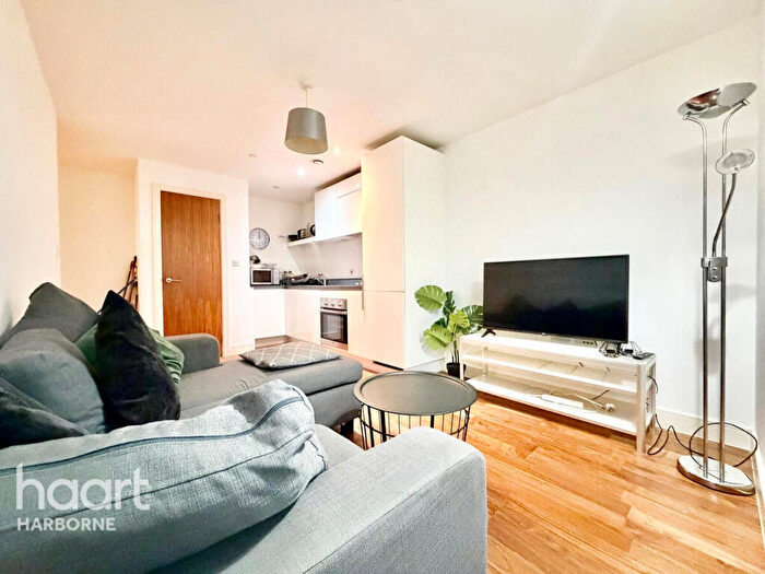 1 Bedroom Apartment To Rent In Metropolitan House, Birmingham, B16