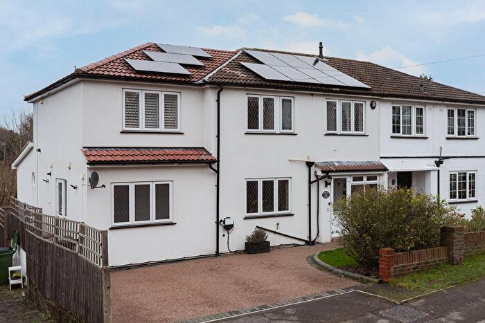 4 Bedroom Semi Detached House For Sale In Grosvenor Road, Epsom, KT18