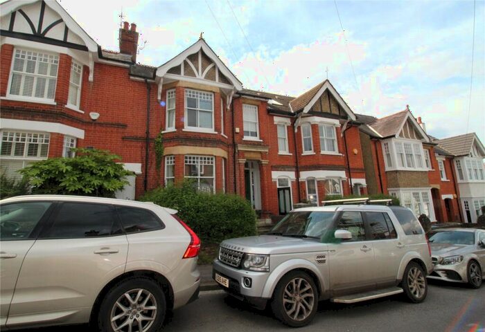 5 Bedroom Town House To Rent In North Road, Berkhamsted, HP4