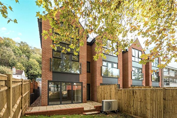 4 Bedroom Terraced House For Sale In Godalming, Surrey, GU7