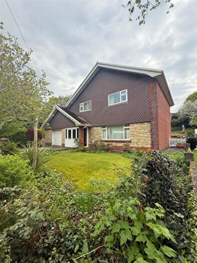 3 Bedroom Detached House For Sale In Pontamman Road, Ammanford, SA18