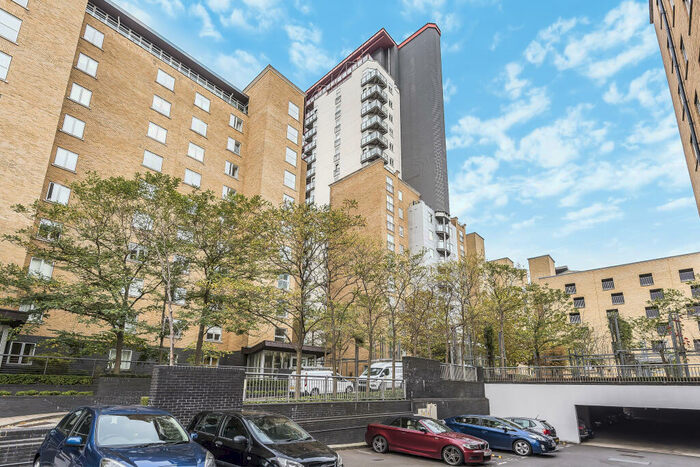 1 Bedroom Flat To Rent In Hutchings Street, London, E14