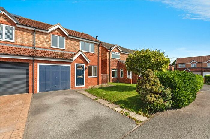 3 Bedroom Semi-Detached House For Sale In Peirse Close, Bedale, North Yorkshire, DL8
