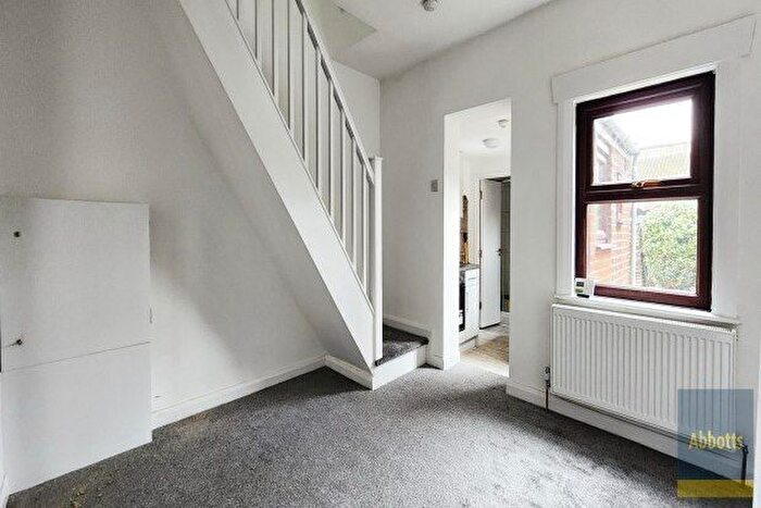 4 Bedroom Terraced House To Rent In Kendall Road, Colchester, CO1