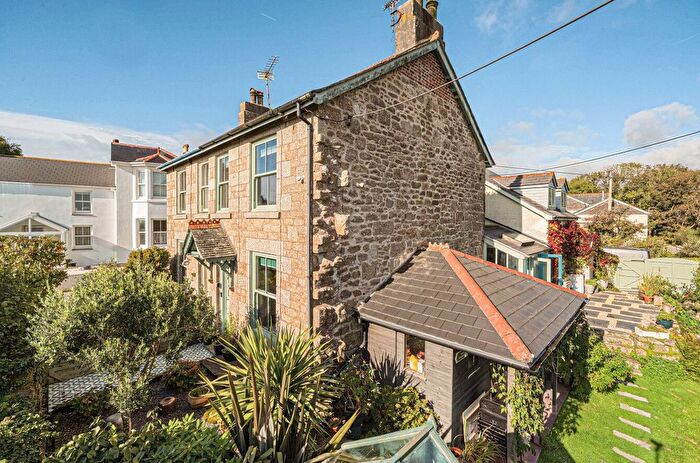 4 Bedroom Semi-Detached House For Sale In Drift, Buryas Bridge, TR19