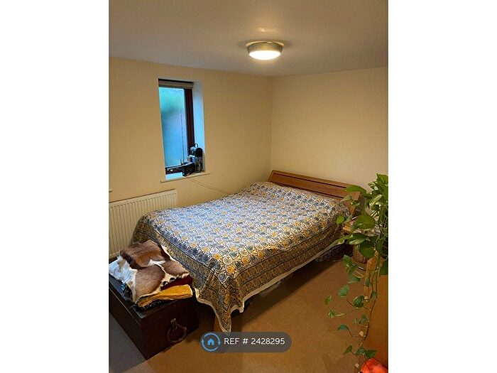 1 Bedroom Flat To Rent In West End, Witney, OX28