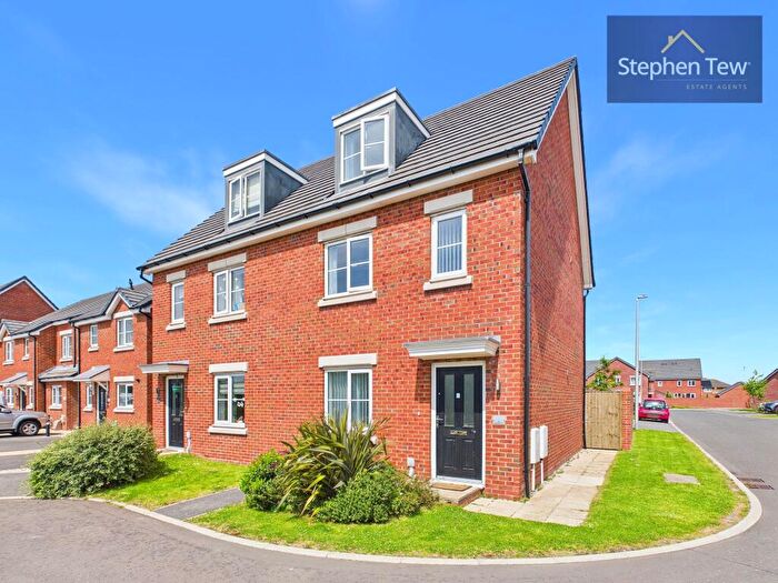 3 Bedroom Semi-Detached House For Sale In Skylark Avenue, Thornton-Cleveleys, FY5