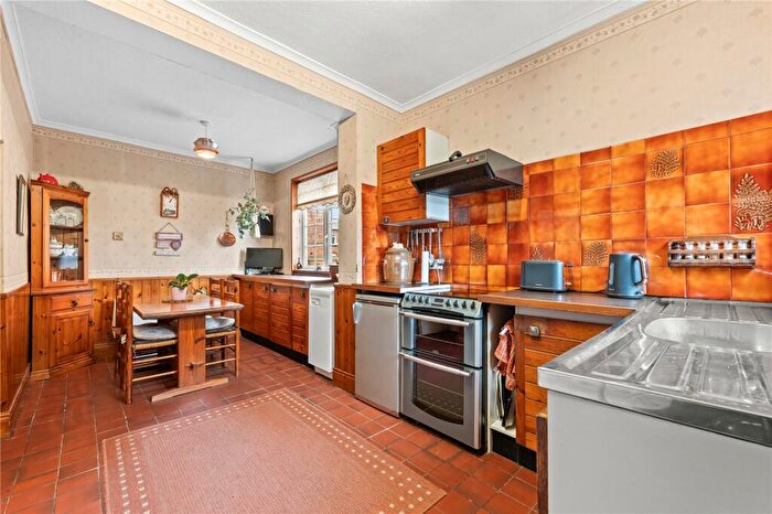 4 Bedroom Detached House For Sale In Lower Kirklington Road, Southwell, Nottinghamshire, NG25