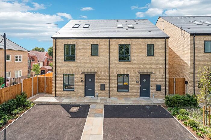 4 Bedroom Semi-Detached House For Sale In Victoria Close, Rickmansworth, WD3