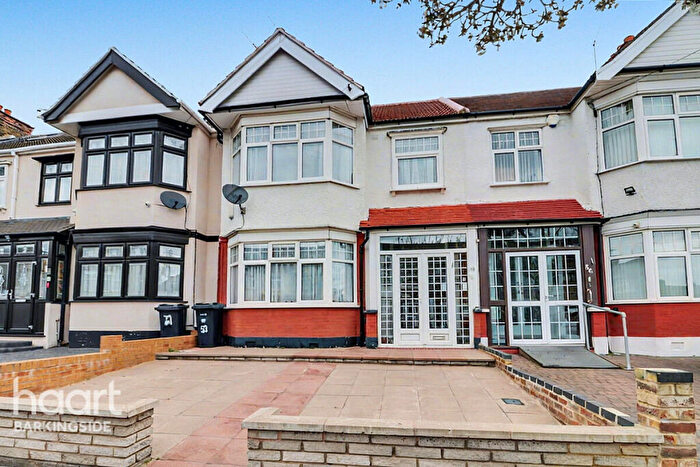 3 Bedroom Terraced House For Sale In Headley Drive, Gants Hill, IG2