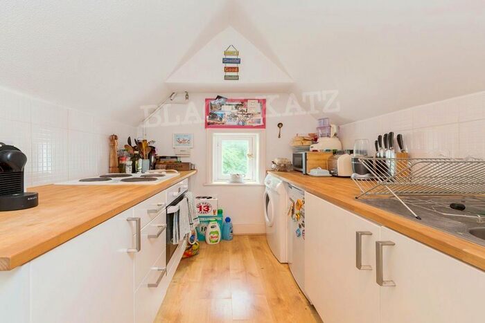 1 Bedroom Flat To Rent In Bedford Road, London N2