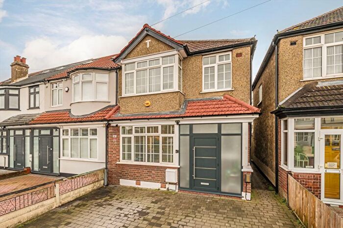 3 Bedroom Semi Detached House For Sale In Cranborne Avenue, Surbiton, KT6