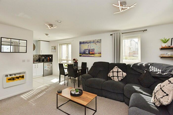 2 Bedroom Flat For Sale In Nelore Close, Whitehouse, Milton Keynes, MK8