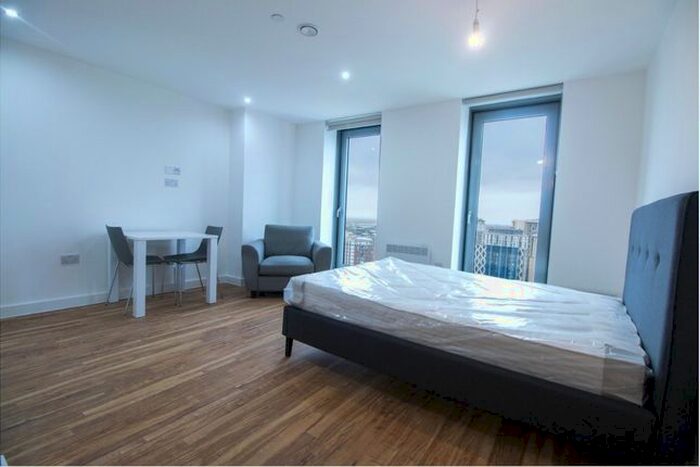 Studio To Rent In Media City, Michigan Point Tower B, Michigan Avenue, Salford, M50