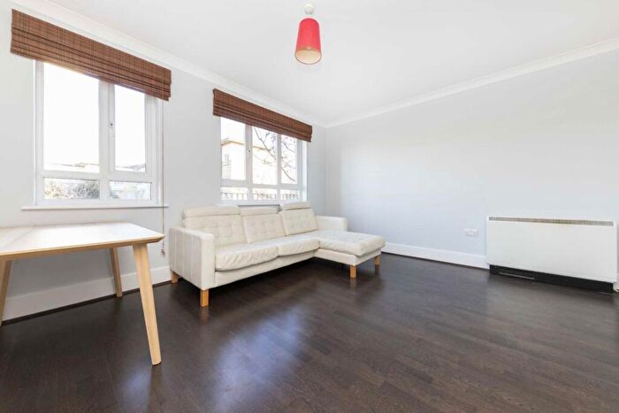 2 Bedroom Flat To Rent In Jacaranda Grove, London Feilds, E8