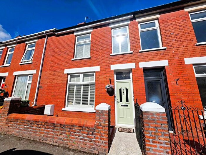 3 Bedroom Terraced House For Sale In Glamorgan Street, Barry, CF62