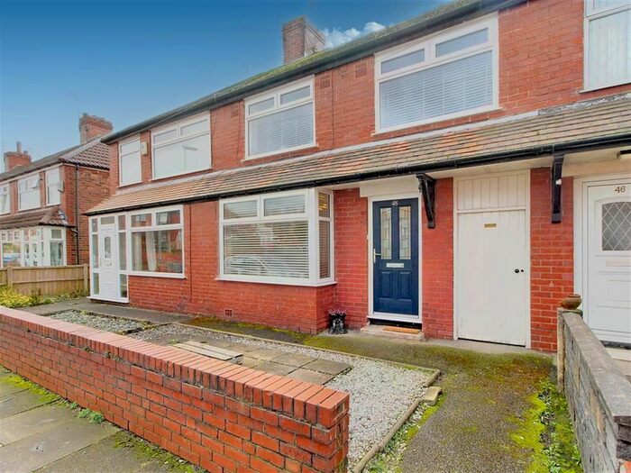 3 Bedroom Terraced House To Rent In Farmway, Middleton, Manchester M24