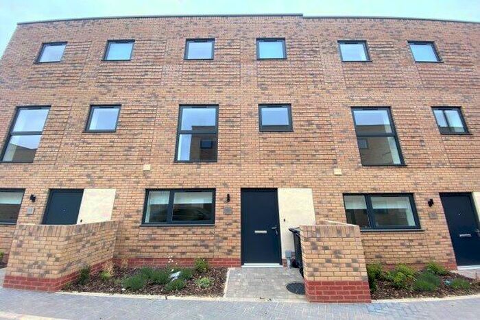 3 Bedroom Property To Rent In Hooper Street, Birmingham, B18