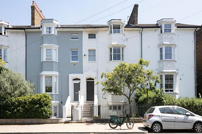 5 Bedroom Terraced House For Sale In Lyndhurst Way, Peckham, SE15
