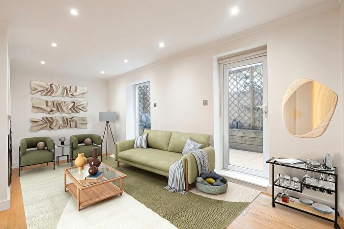 2 Bedroom Flat For Sale In The Vale, Malvern Road, London, NW6