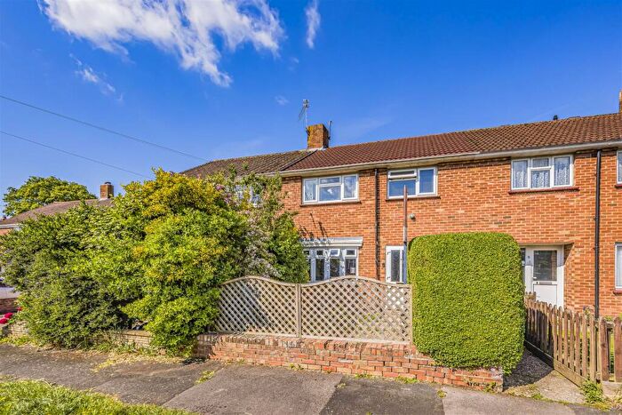 3 Bedroom Terraced House For Sale In Allendale Ave, Emsworth, PO10