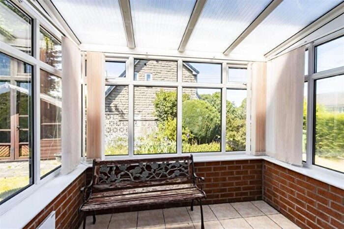 Detached House For Sale In Park Lane, Chesterfield, Derbyshire, S41