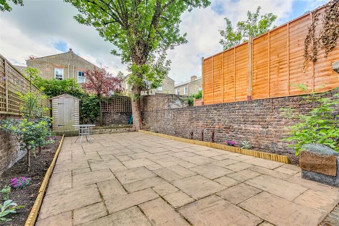2 Bedroom Flat To Rent In Ongar Road, Fulham, SW6