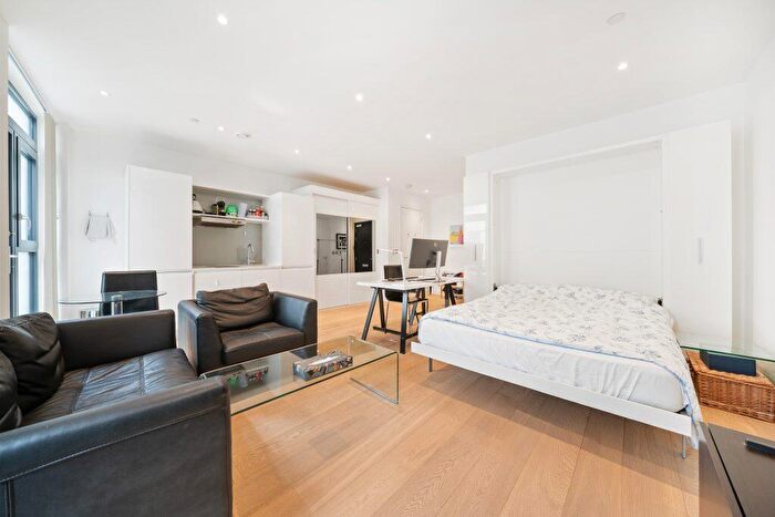 Studio To Rent In Commercial Street, Aldgate East, E1