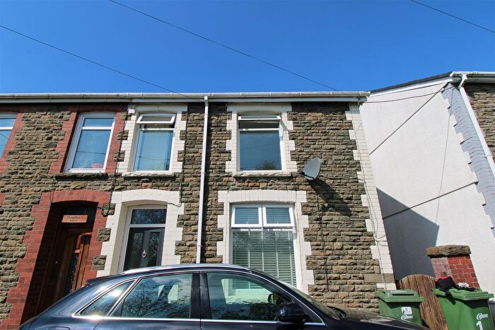 3 Bedroom Semi Detached House For Sale In Woodville Terrace, Argoed, Blackwood, NP12