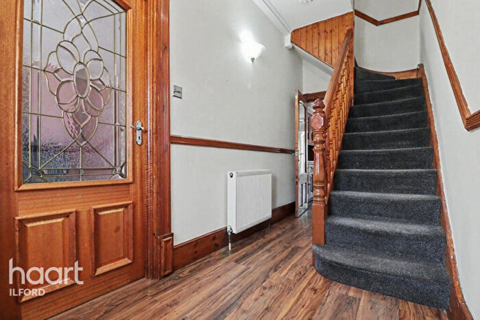4 Bedroom Terraced House To Rent In St Albans Road, Ilford, IG3