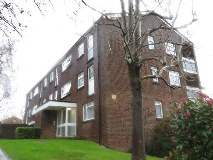 1 Bedroom Maisonette For Sale In Pixton Way, Croydon, CR0