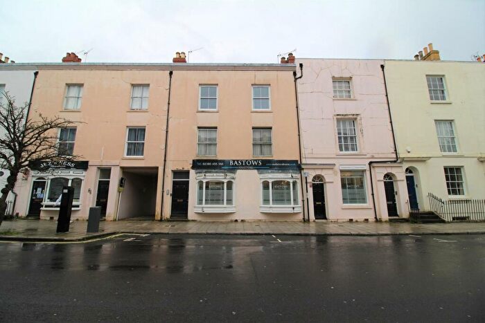 3 Bedroom Apartment To Rent In B Oxford Street, SO14