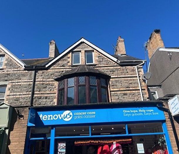 3 Bedroom Maisonette To Rent In A John Street, Porthcawl, CF36