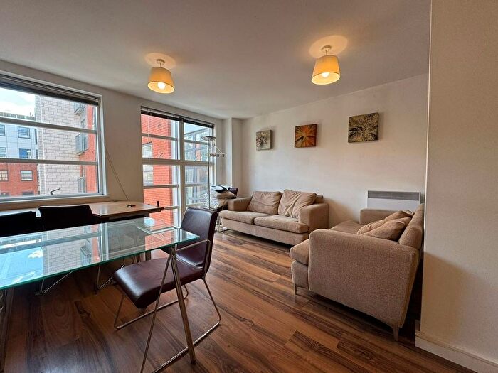 2 Bedroom Flat To Rent In The Quadrangle, Lower Ormand Street, Manchester, M1