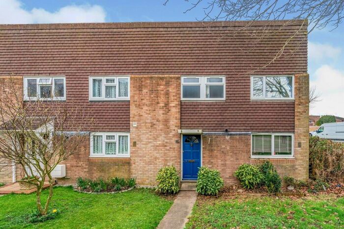 3 Bedroom House To Rent In Green Hills, Harlow, CM20
