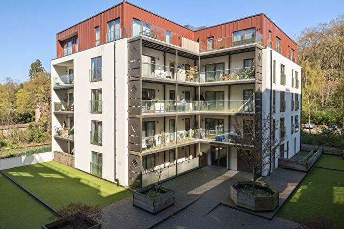 2 Bedroom Flat To Rent In Farnborough Road, Farnborough, GU14