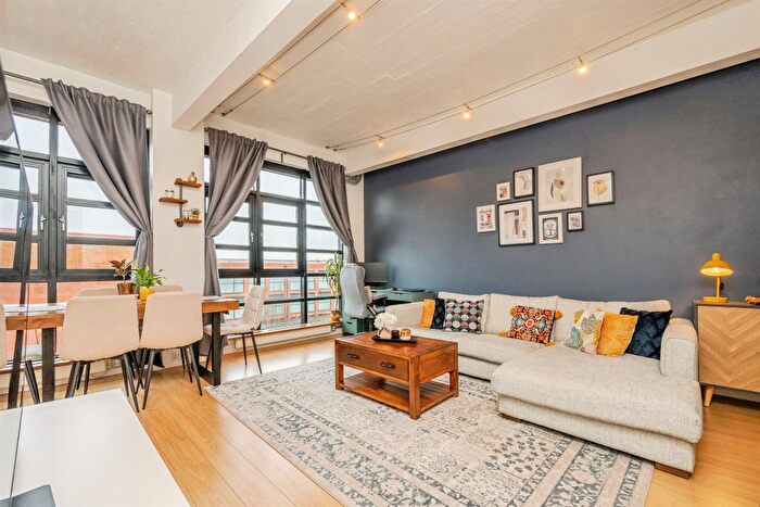 2 Bedroom Flat For Sale In Carver Street, Birmingham, B1