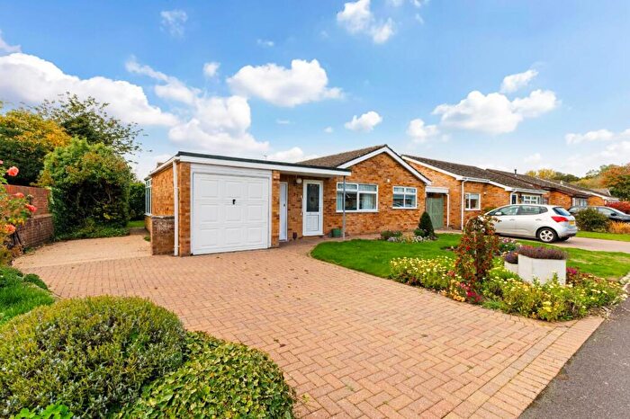 2 Bedroom Bungalow For Sale In Berkshire Road, Salisbury, SP2