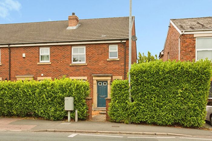 3 Bedroom End Of Terrace House For Sale In The Orchards, Leyland, Lancashire, PR26