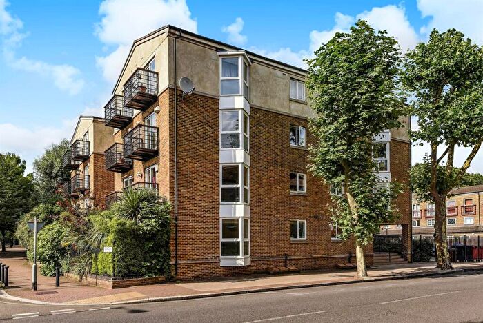 2 Bedroom Apartment To Rent In Plough Way, Surrey Quays, SE16