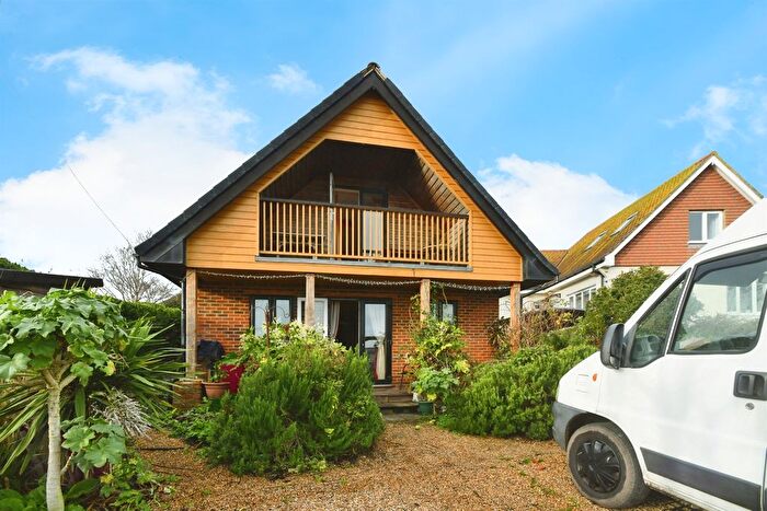 3 Bedroom Detached House For Sale In Northwood Avenue, Saltdean, Brighton, BN2