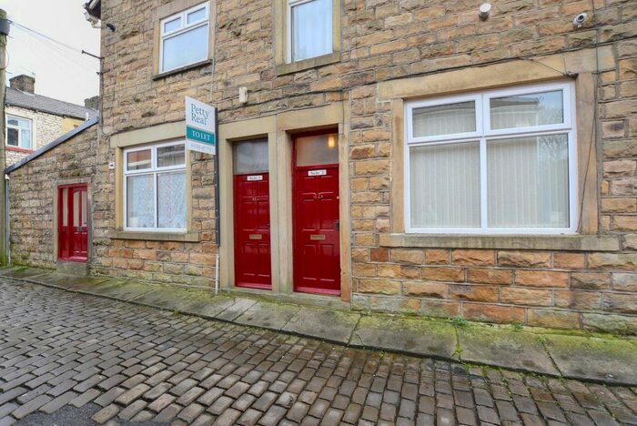 1 Bedroom Flat To Rent In Cliffe Street, Nelson, BB9