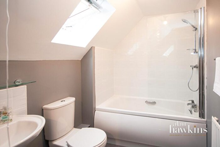 2 Bedroom Coach House To Rent In Daisy Brook, Royal Wootton Bassett, SN4