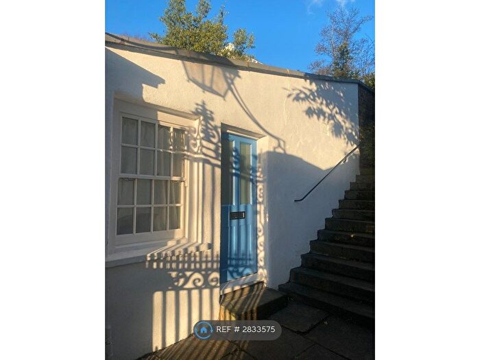 1 Bedroom Detached House To Rent In Holly Terrace, Highgate, N6